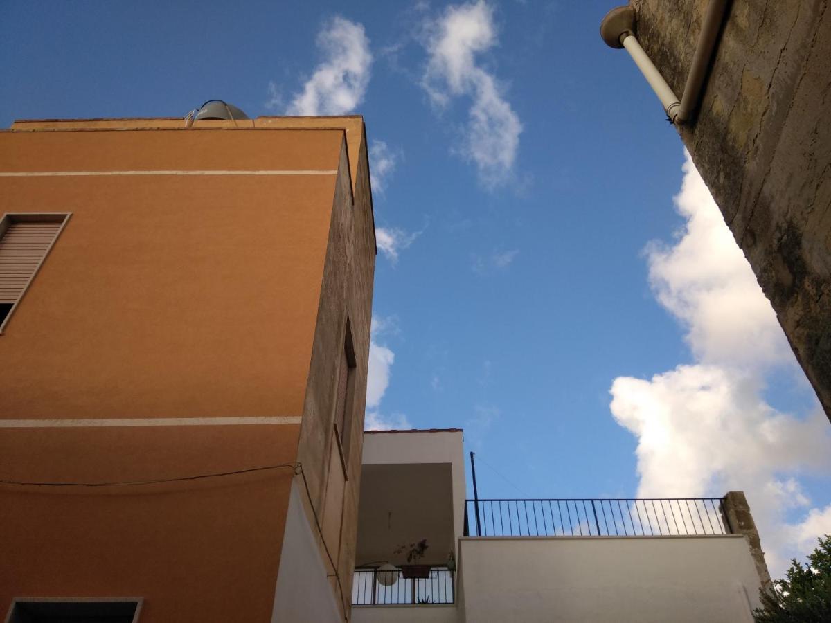 Appartamento Il Mandorlo - كوستوناتشي المظهر الخارجي الصورة